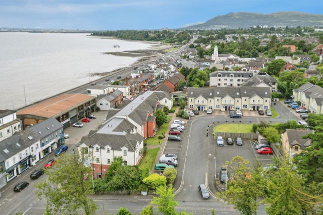 25, Loughshore Courtyard, Newtownabbey photo 3
