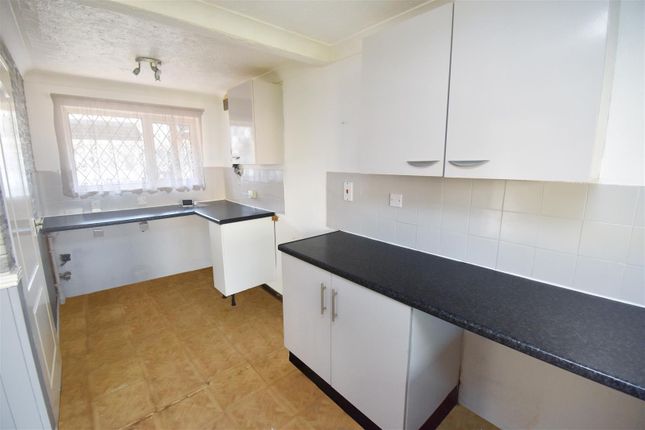 58, Kensington Walk, Corby photo 4