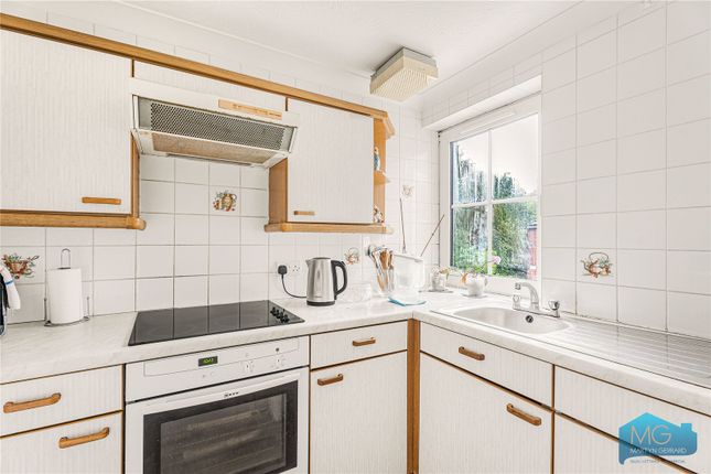 Flat 45, Woodmere Court, 7, Avenue Road, London photo 4