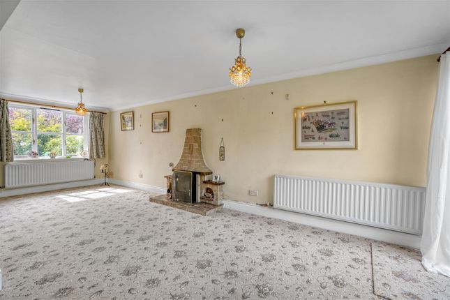 15 Low Coniscliffe photo 3