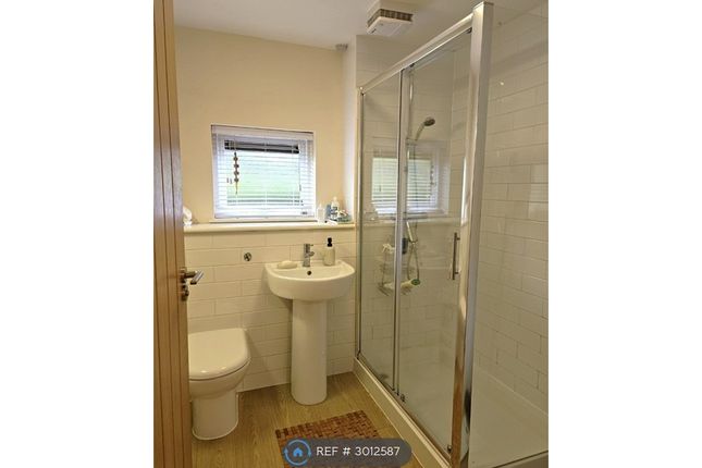 Claverton Court, Queens Park, Chester photo 4