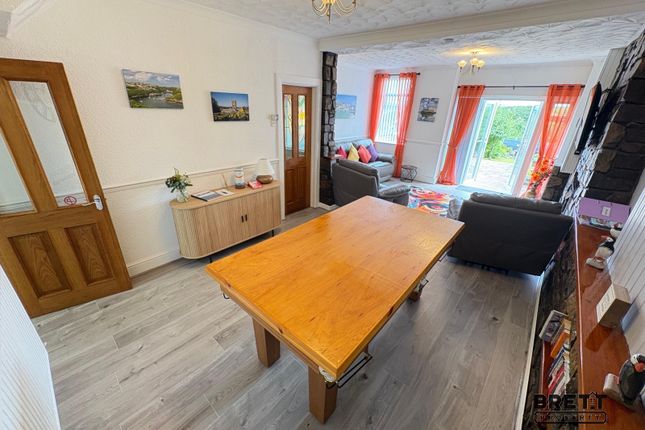 10, Pill Lane, Milford Haven photo 5