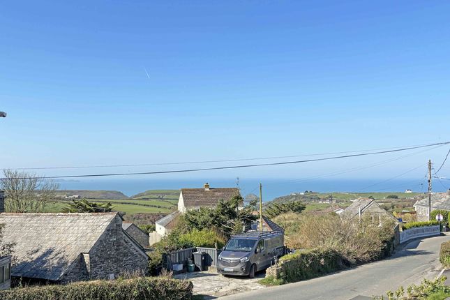 2 Gwel Atlantek, Tintagel photo 3