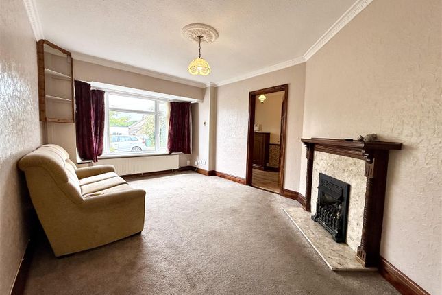 50, Langdale Avenue, Loughborough photo 4