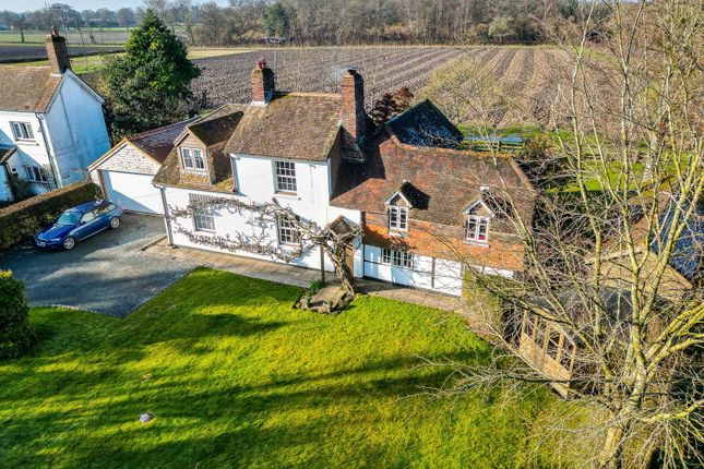 4-bed house on Keepers Cottage, Keepers Corner, Horley, £800,000