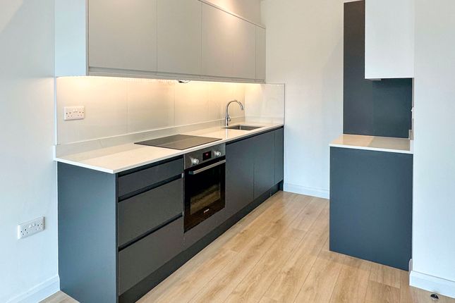 Flat 22 Chesterfield House,, 7, Chesterfield House, Bath Road, Berkshire photo 2
