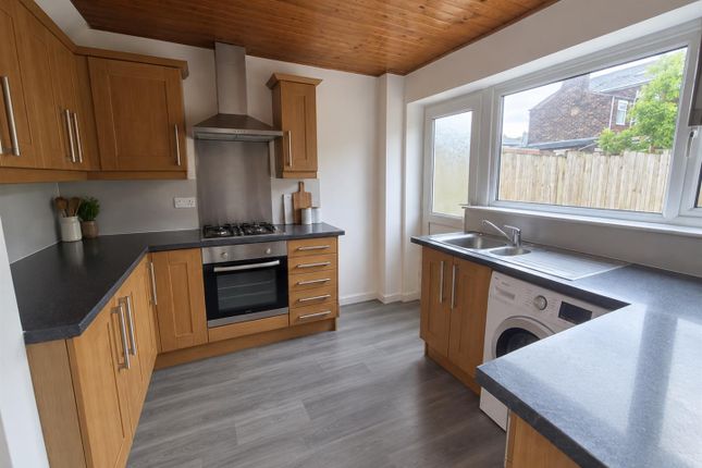 18, Chatsworth Street, Oldham photo 4