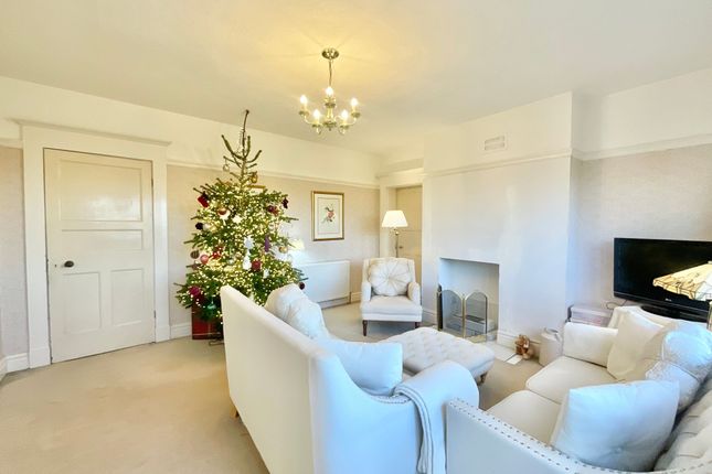 Flat 4, The Shawms Radford Rise, Stafford photo 3