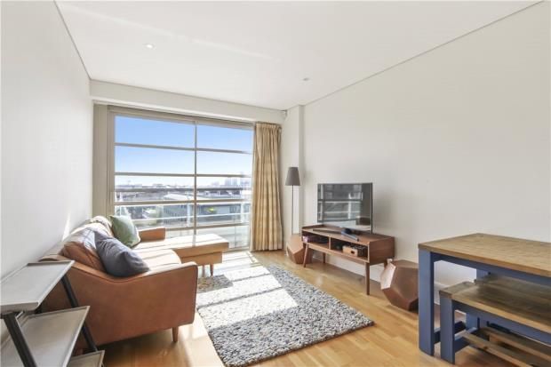 Thumbnail Flat to rent in Spice Quay Heights, 32 Shad Thames, London