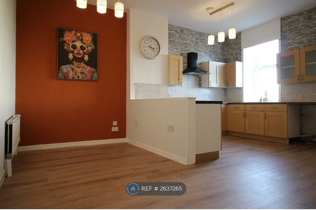 Kitchen / Living Room