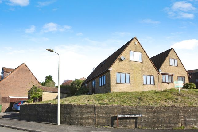 3-bed house on 64, Heol Cwm Ifor, Caerphilly, £260,000