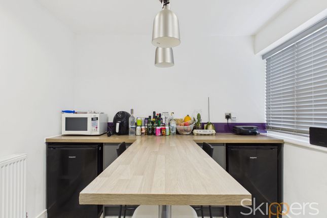 54 Belmore Park, Ashford photo 3