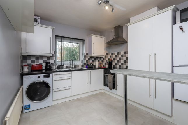Flat 1, The Sycamores, 17, Arundel Road, Eastbourne photo 4