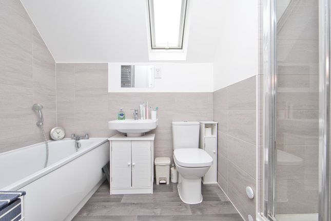 Flat 8, Brigadier Court, 23, Colonel Drive, Kent photo 4