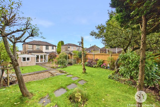 62 Lyndhurst Avenue, Blackburn photo 4
