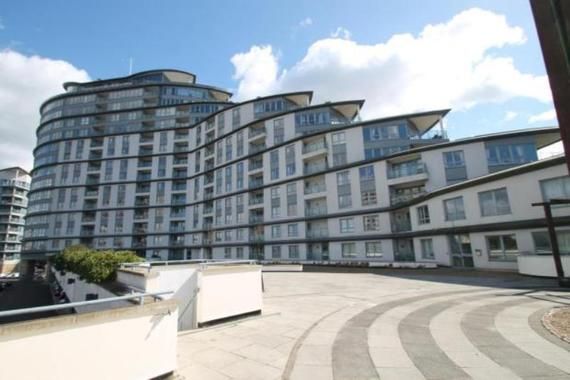 Thumbnail Flat to rent in Station Approach, Woking