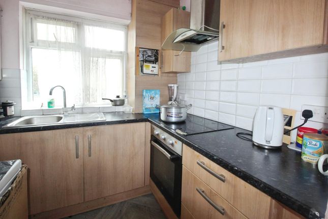 152, Sewell Road, London photo 2