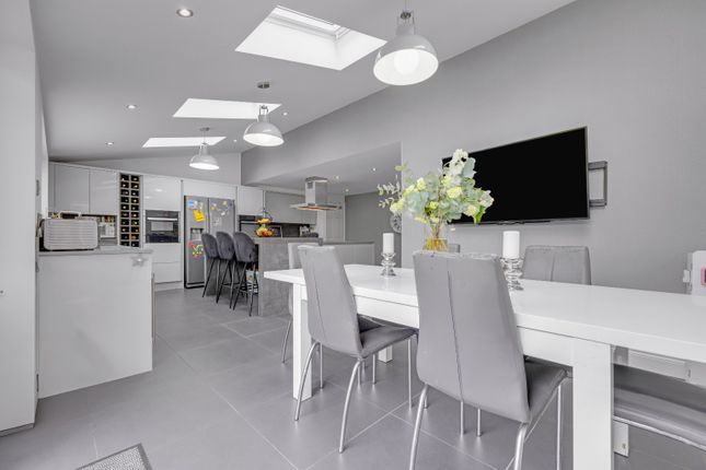 8 Castle Hills Drive, Birmingham, West Midlands photo 3