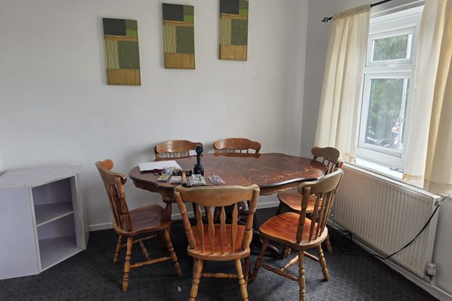 206, Chapel Lane, Blackley photo 4