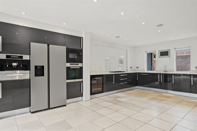 Twenty Four, Spencer Walk, London photo 5