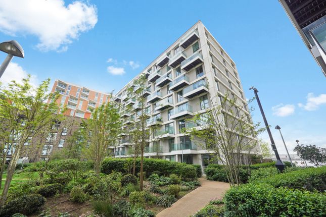 Thumbnail Flat to rent in Flotilla House, Cable Street, Nautical Drive