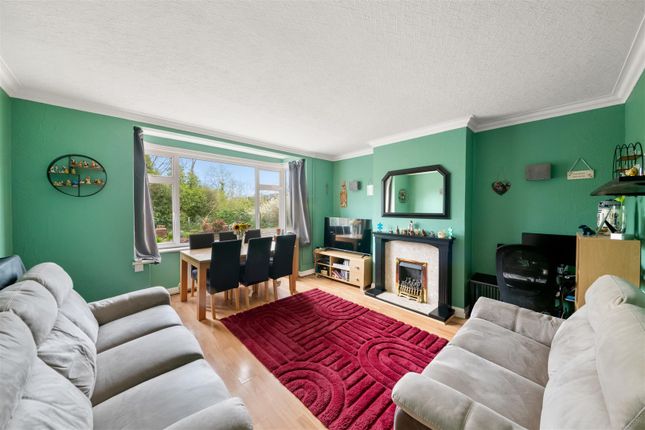 23, Cleveland Road, Uxbridge photo 2
