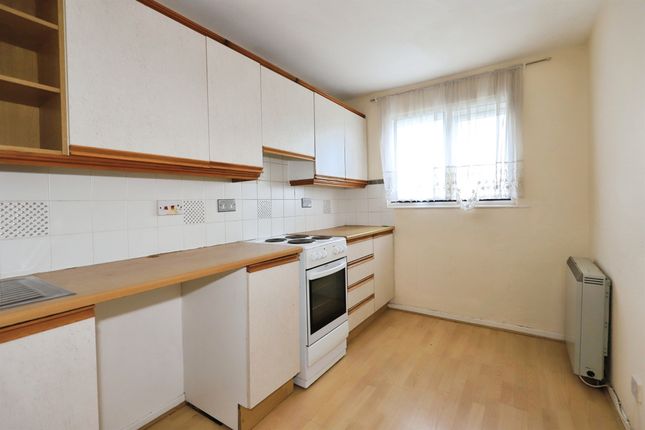 Flat 55, Champney, St. Cecilia Close, Kidderminster photo 3