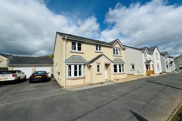 Thumbnail Detached house to rent in Johnstown, Carmarthen