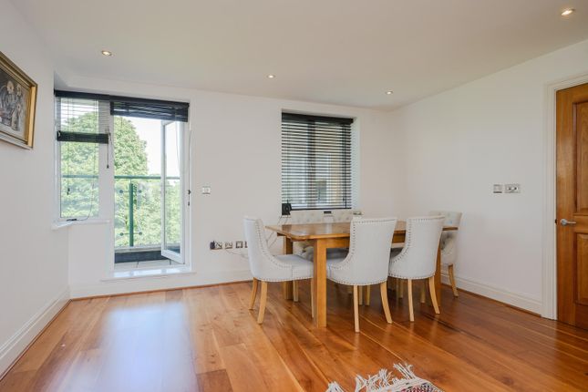 Flat 17, 4, Strand Drive, Richmond photo 3