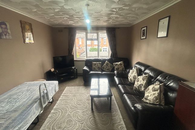 126, Western Road, Southall photo 2