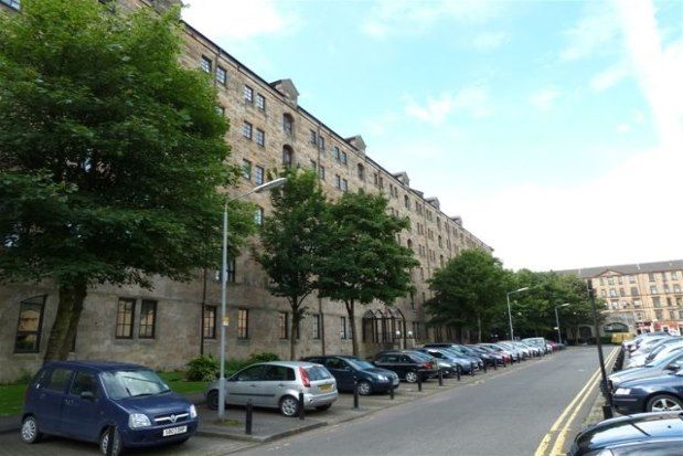 Thumbnail Flat to rent in 125 Bell Street, Glasgow