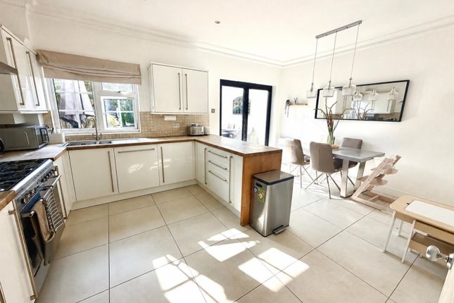 22, Milton Road, Egham photo 3
