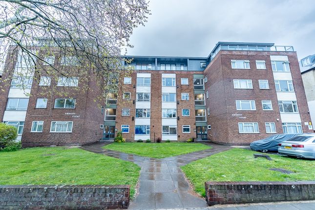 Thumbnail Flat for sale in Embassy Court, Bounds Green Road, London