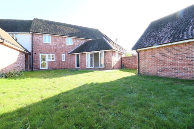 94, Longmead Avenue, Chelmsford photo 2