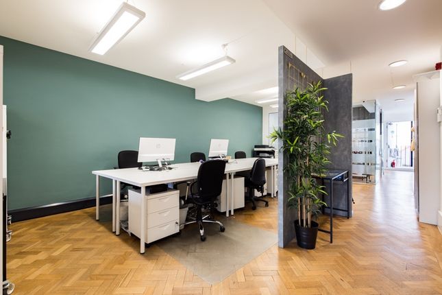 Office to let in Argyll Street, London