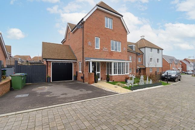 Thumbnail Detached house for sale in Arun Valley Way, Kilnwood Vale, Faygate