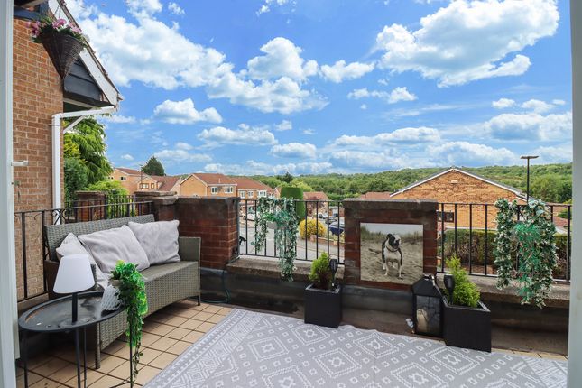 4, Dowland Avenue, High Green photo 4