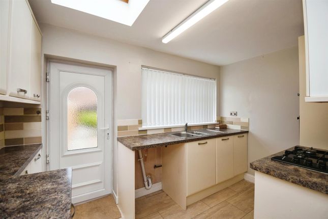 Terraced house for sale in Wold Road, Hull