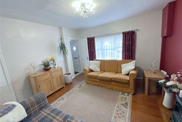 59, Firvale Harthill, Sheffield photo 4