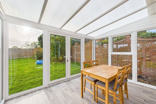 20, Meadowside, Woodbridge photo 4