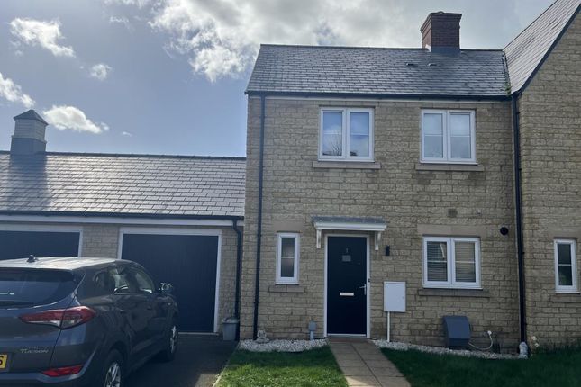 7 WOODLEY DRIVE, Woodley Drive, Bampton photo 3