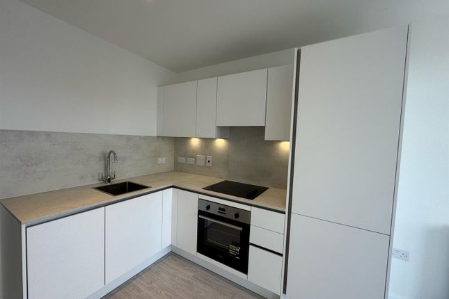 72, Nestles Avenue, Hayes photo 5