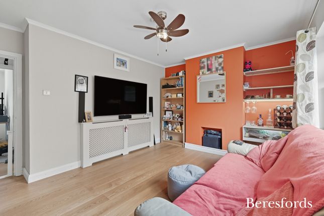 39, Boundary Road, Upminster photo 2