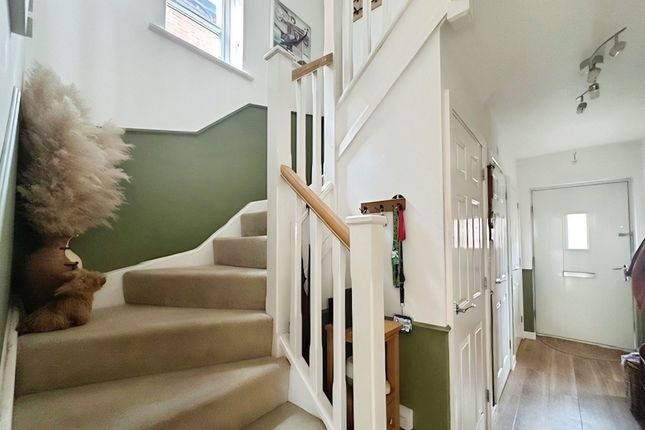 4, Canberra Close, Derby photo 2
