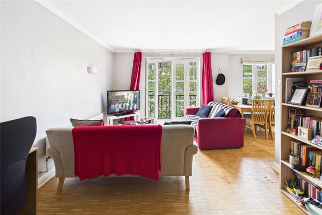 Flat 8,, William Winter Court, London photo 2