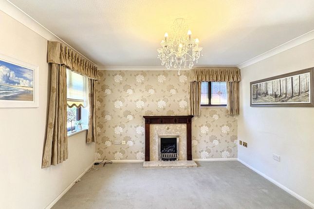 18 Spring Road, Ibstock photo 2