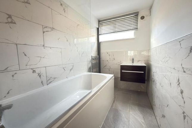 2, Westerdale, Luton photo 4
