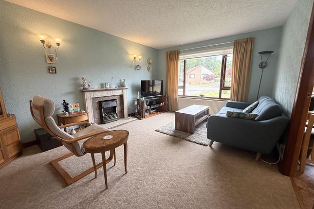 7, Yarrow Gardens, Dumfries photo 2