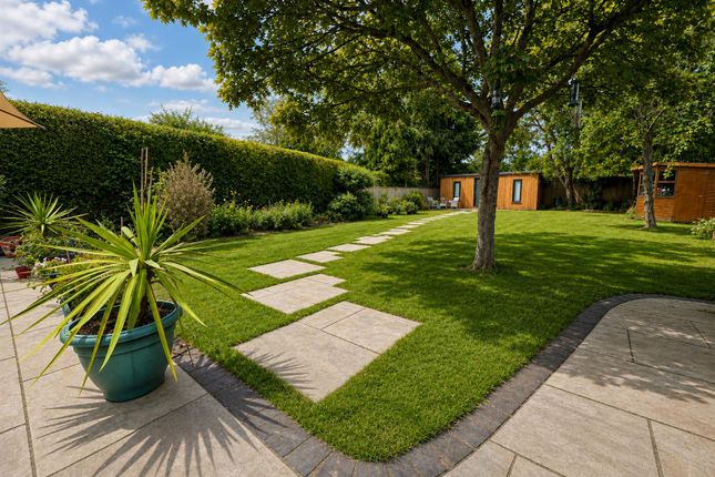 7, Green Lane, Hucclecote photo 3