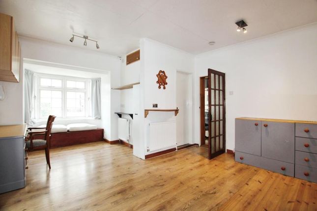 Coach House 9, Julius Road, Bristol photo 4